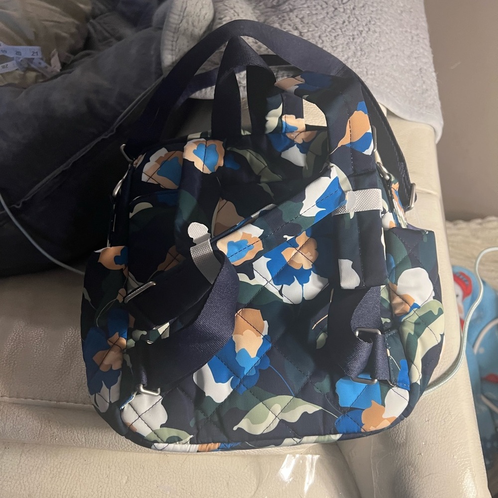 ￼ NWT mini backpack purse - Picture 9 of 12